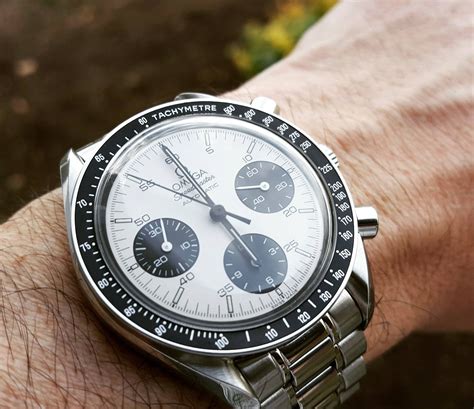 omega panda dial 2021